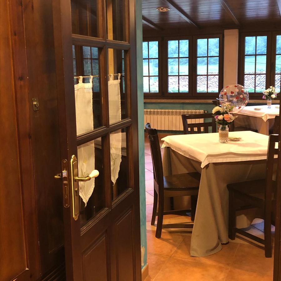Hotel Restaurante La Carasca Orlé エクステリア 写真